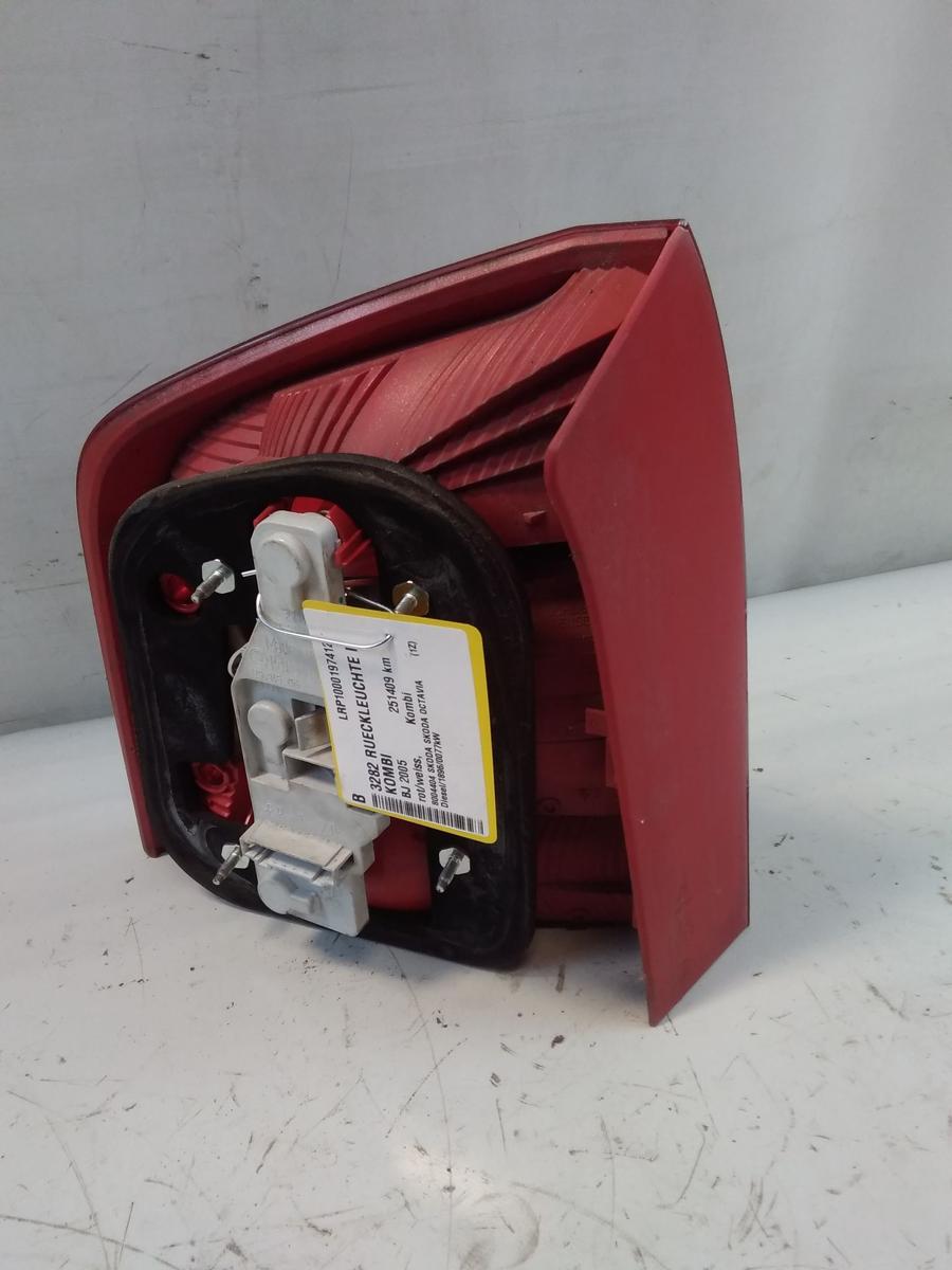 Skoda Octavia 2 Kombi 1Z original R&uuml;ckleuchte Heckleuchte rechts Bj.2005