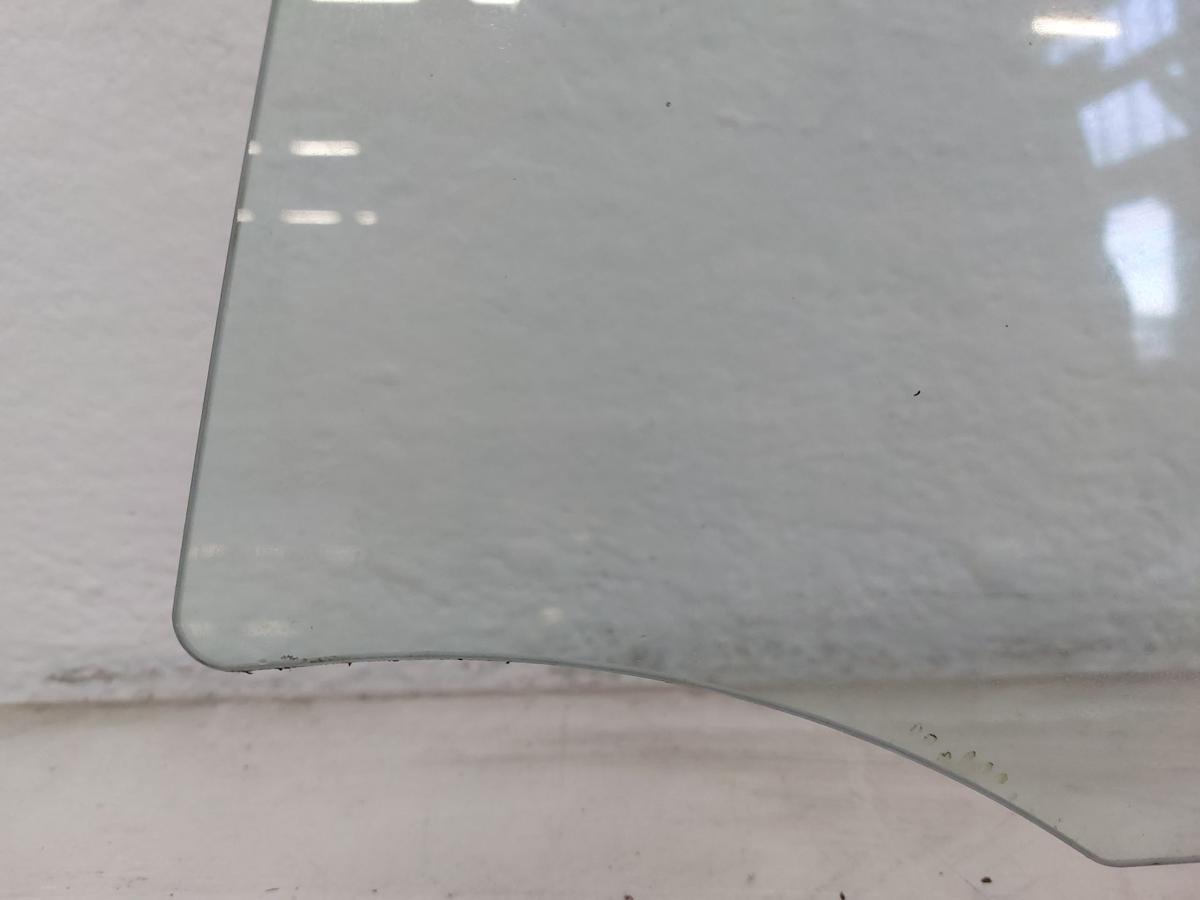 Toyota Yaris XP13 T&uuml;rscheibe hinten links Seitenscheibe Fenster Colorglas