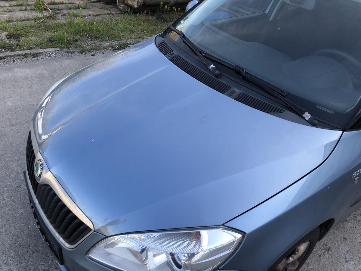 Skoda Fabia II 2 Typ 5J Motorhaube Haube Klappe Deckel vorn NUR ab 2010 LF5X