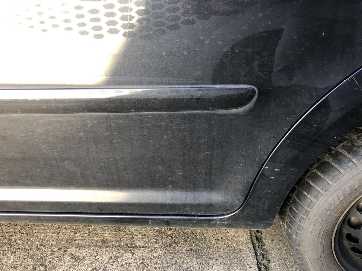VW Touran 1T 1T1 T&uuml;r hinten links Fondt&uuml;r im Rohbau LC9Z Black Magic Perl