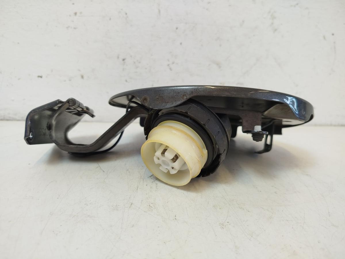 Mazda 3 BL Tankklappe Tankdeckel Tankverschluss Metall graumet.