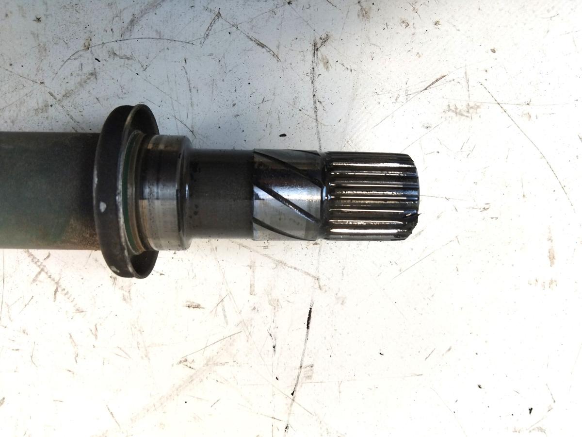 Nissan Qashqai J10 Antriebswelle Gelenkwelle vorn rechts 2.0 104kw Bj.2011