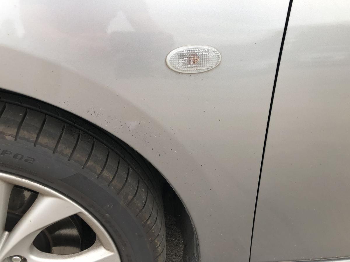 Mazda 3 Typ BL Kotflügel vorn links Fahrerseite 38P Liquid Silver Met