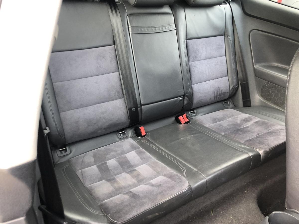 VW Golf 5 V 1K R&uuml;cksitzbank Sitzbank hinten R&uuml;ckbank Leder Alcantara 3 t&uuml;rer