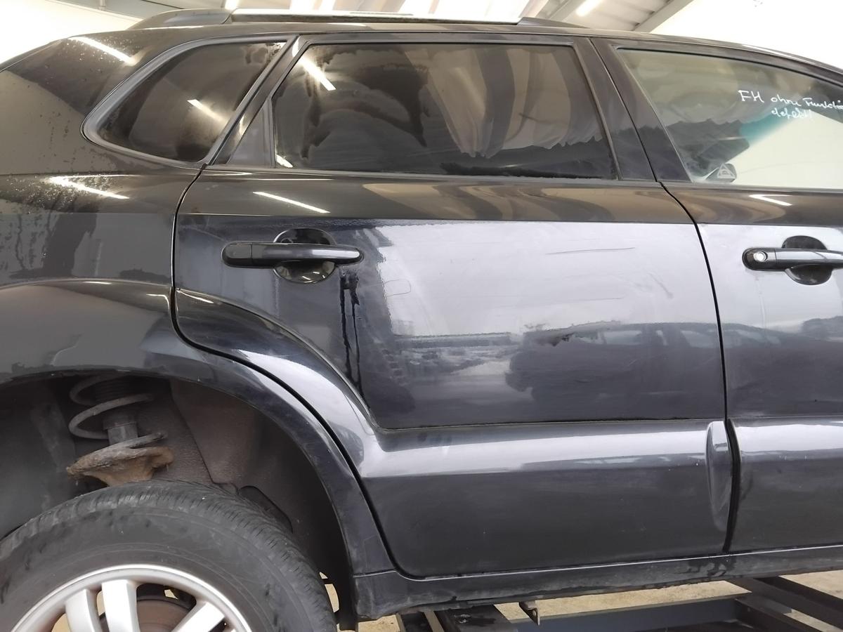 Hyundai Tucson JM T&uuml;r hinten rechts schwarz EB mit Beplankung BJ2006