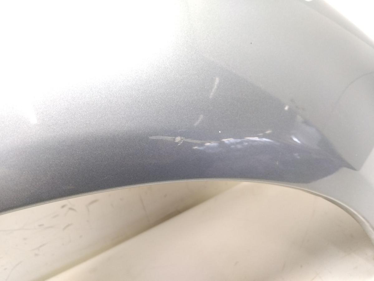 Skoda Fabia 6Y original Kotfl&uuml;gel vorn rechts stonegreymetallic LF7U BJ2005