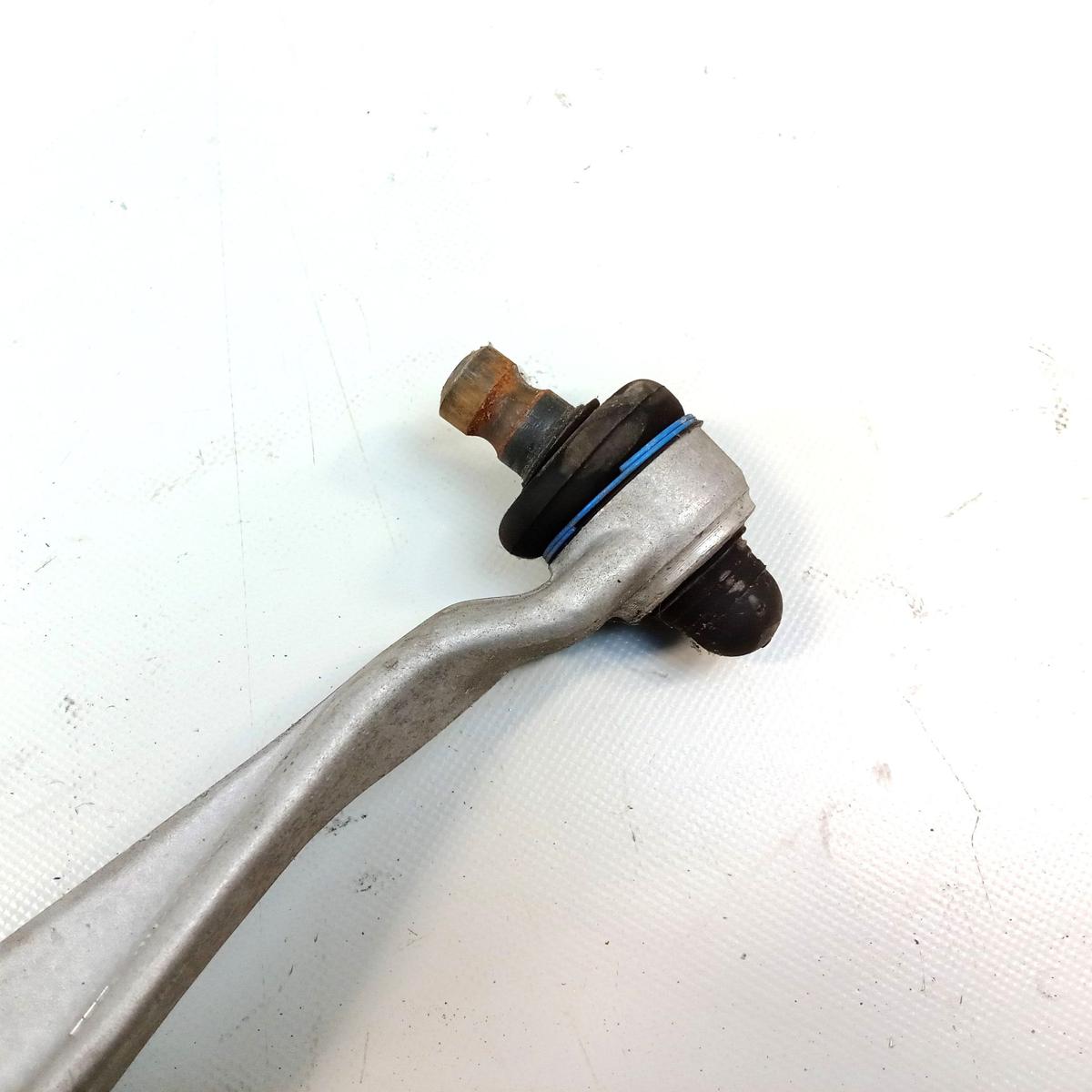 Audi A4 B5 Satz Querlenker Vorderachse links oben Bj.1997