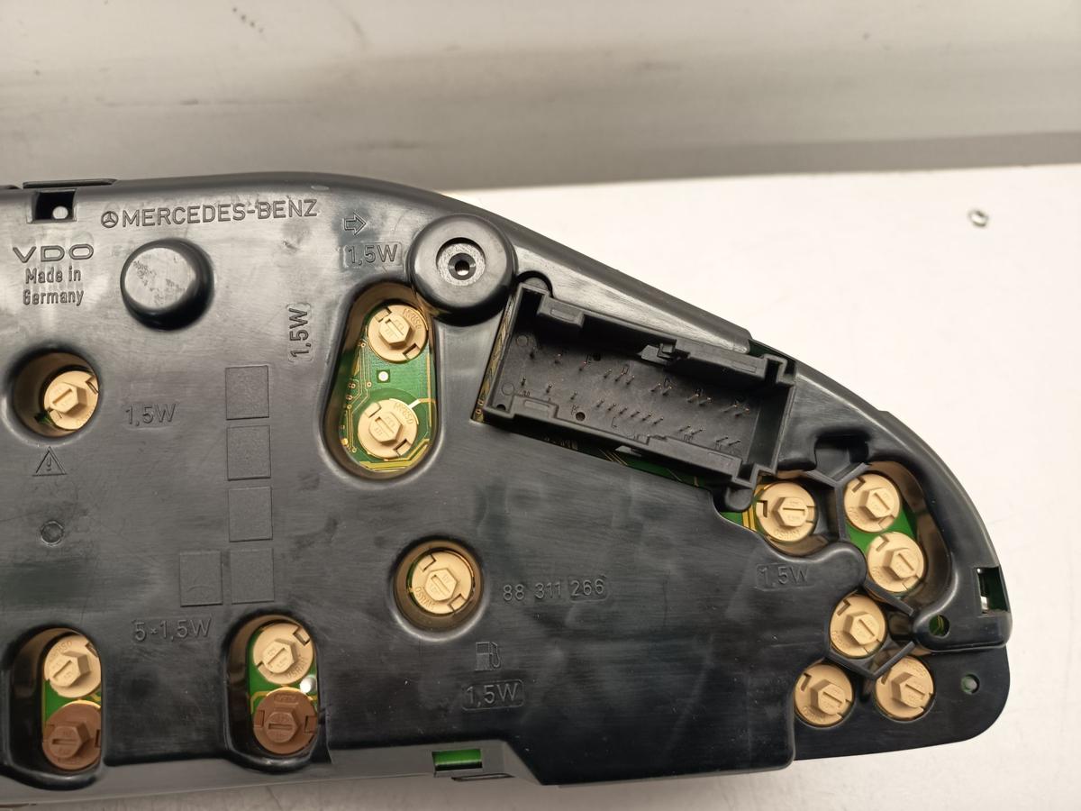 Mercedes Benz S210 original Kombiinstrument Tacho 2105400748 Baujahr 1998