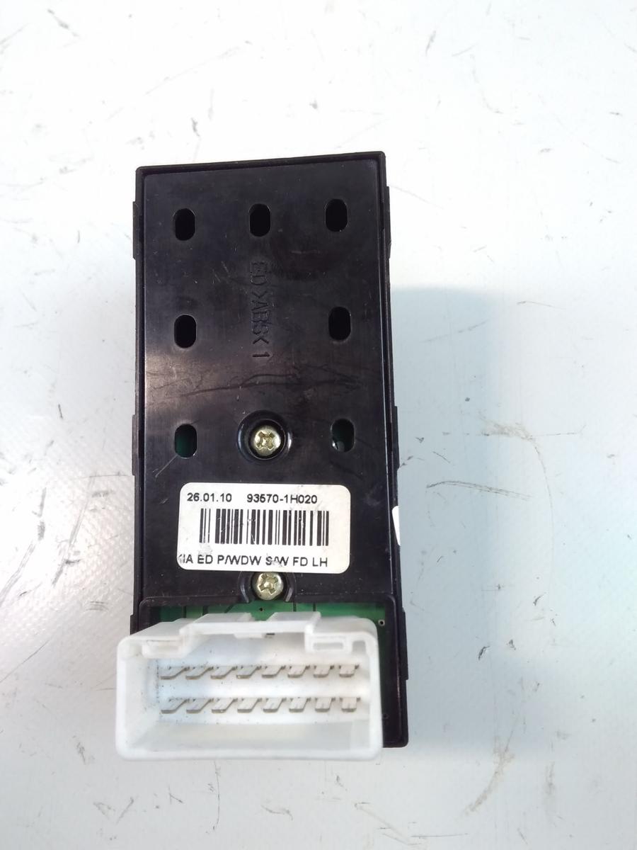 Kia Ceed ED original Schalter elektrische Fensterheber Tür vorn links 935701H020