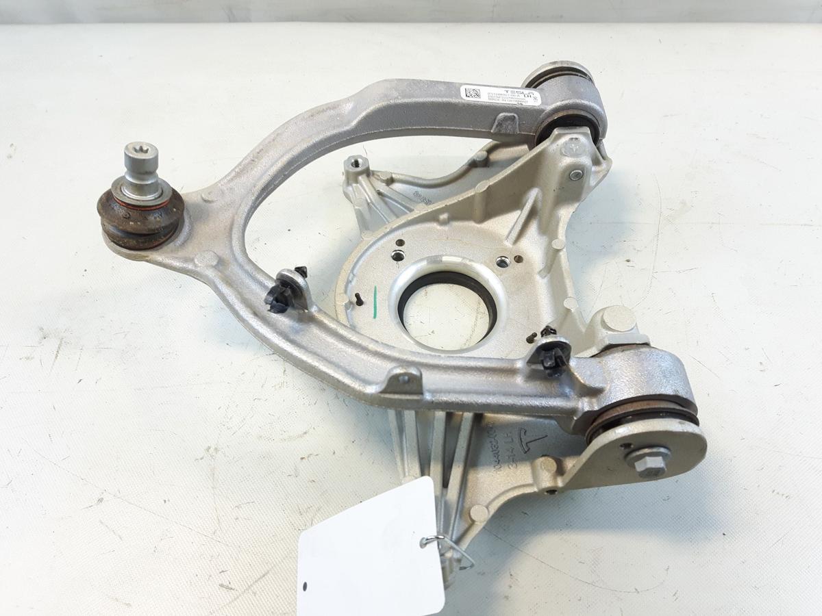 Tesla Model Y original Querlenker Vorderachse oben links mit Lagerbock Bj.2023