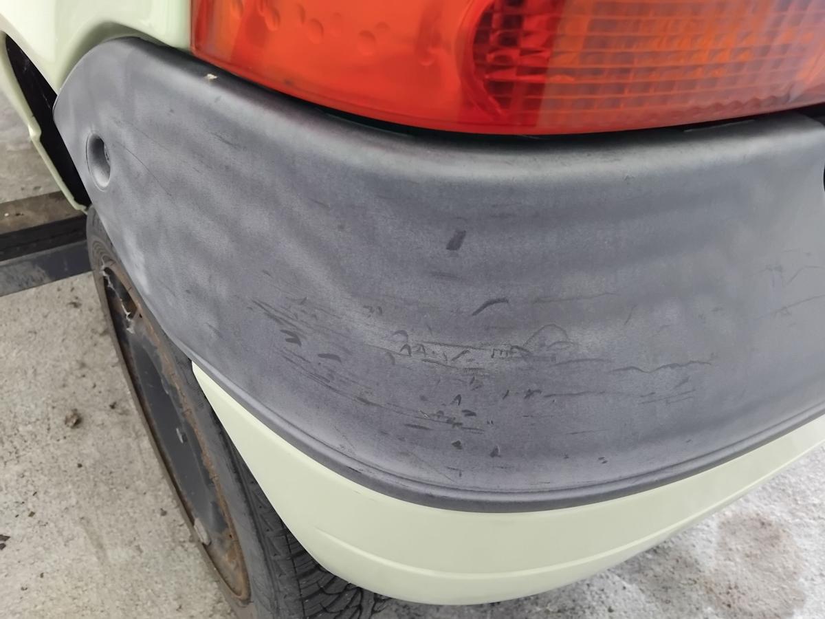 Renault Twingo 1 orig Sto&szlig;f&auml;nger Sto&szlig;stange hinten BJ2004 Facelift F97 Pastellgelb