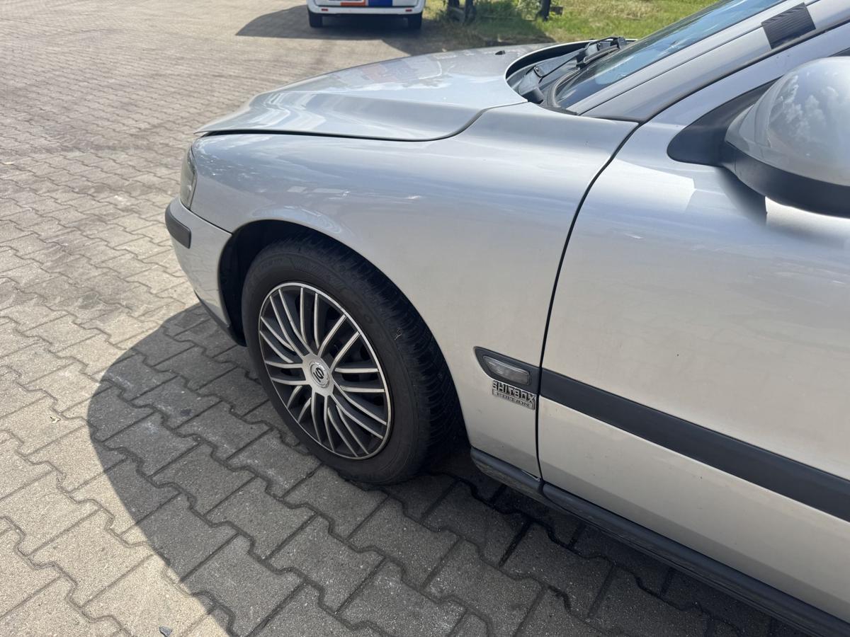 Volvo S60 original Kotfl&uuml;gel vorn links 426 silbermetallic Bj.2002