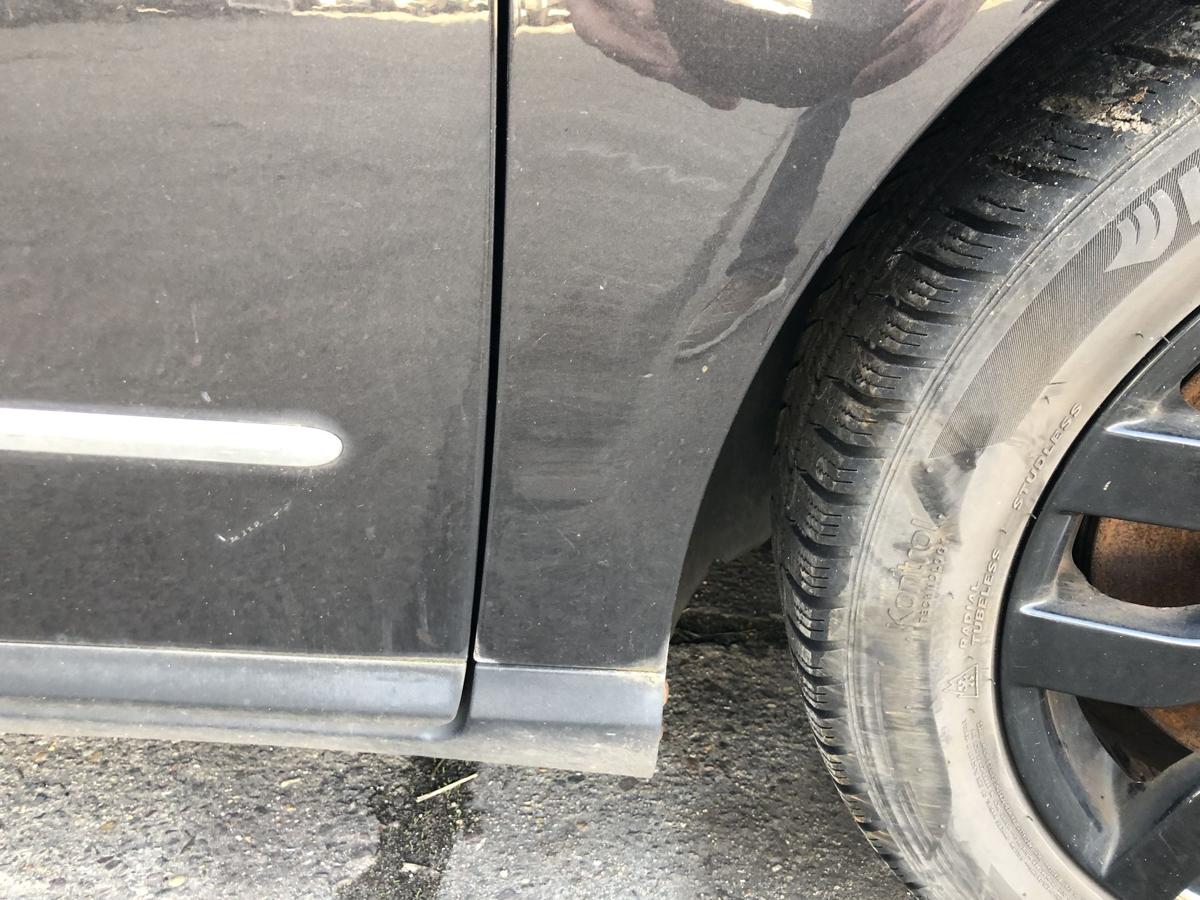 VW Passat 3C B6 Kotfl&uuml;gel vorn rechts Beifahrer Originalteil LC8Z Moccabrown