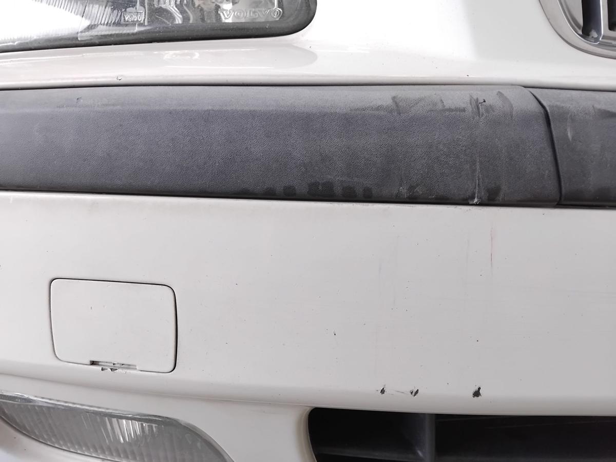 Volvo V70 II original Sto&szlig;f&auml;nger Sto&szlig;stange vorn weiss White Solid BJ2002