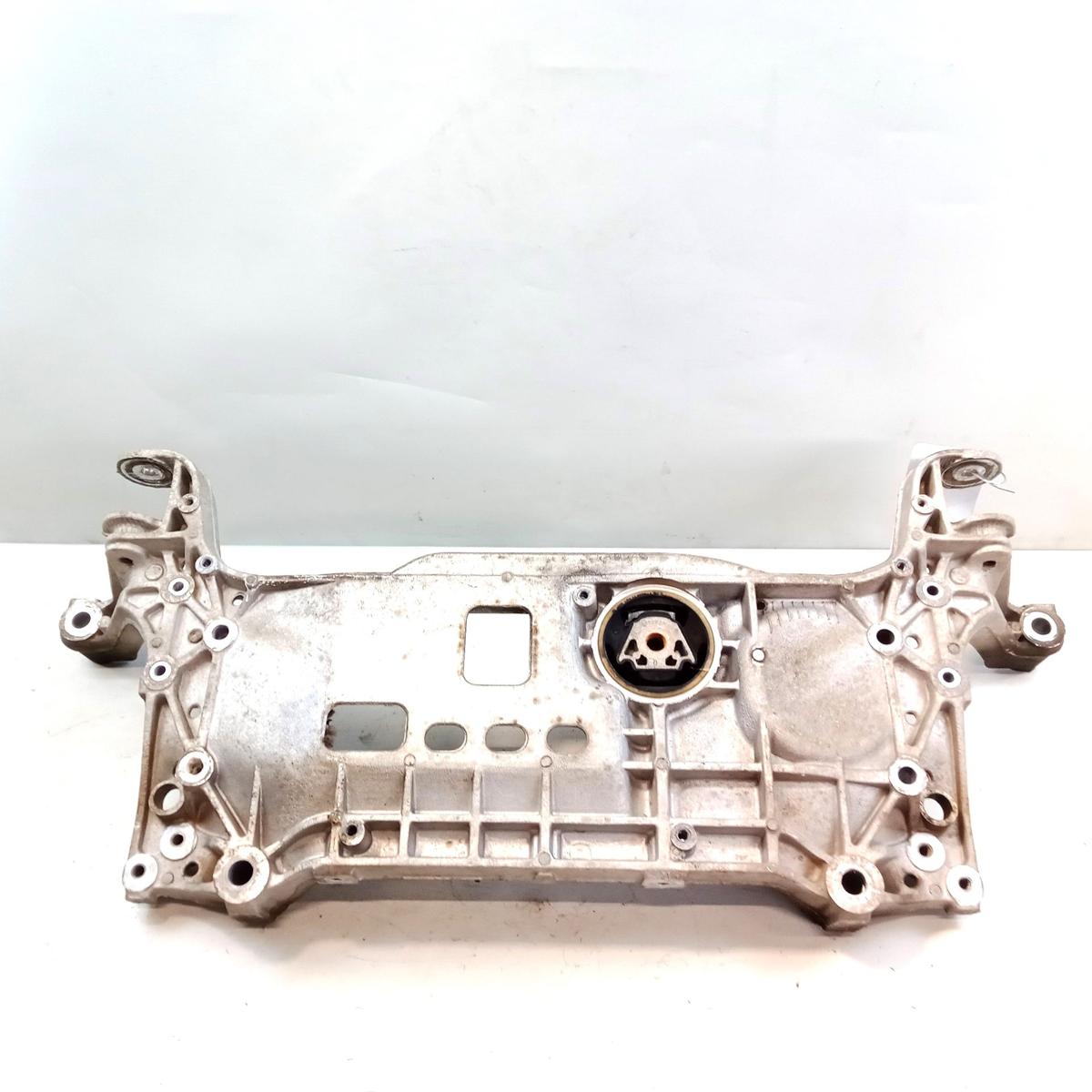 Seat Alhambra 7N original Vorderachstr&auml;ger Aggregatetr&auml;ger 2.0TDI 110kw Bj.2015