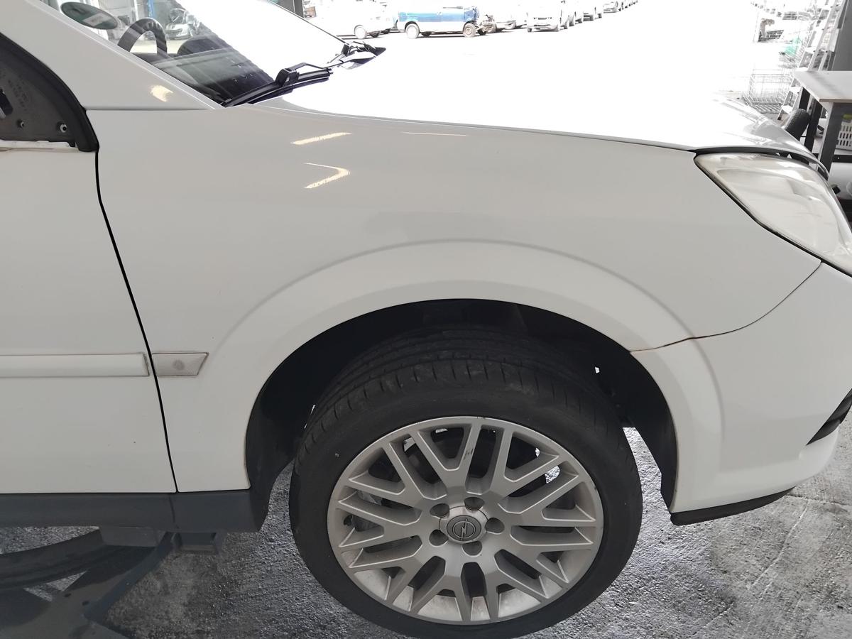 Opel Vectra C Facelift original Kotfl&uuml;gel vorn rechts Z474 Casablancawei&szlig; BJ2007