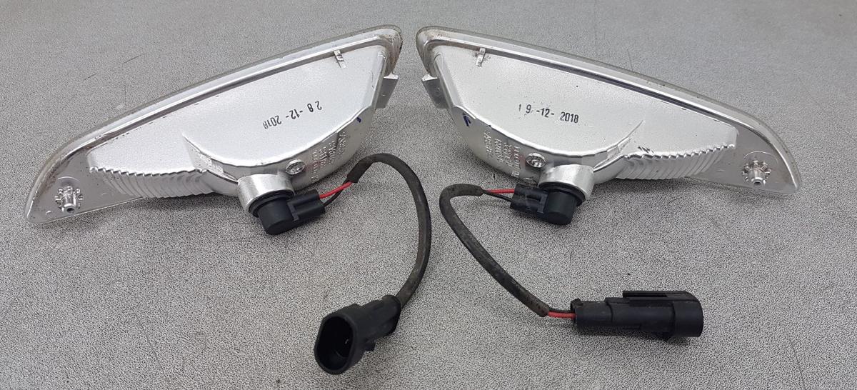 Piaggio Vespa Primavera 50 4T Blinkersatz vorn Blinker links Blinker rechts Bj17