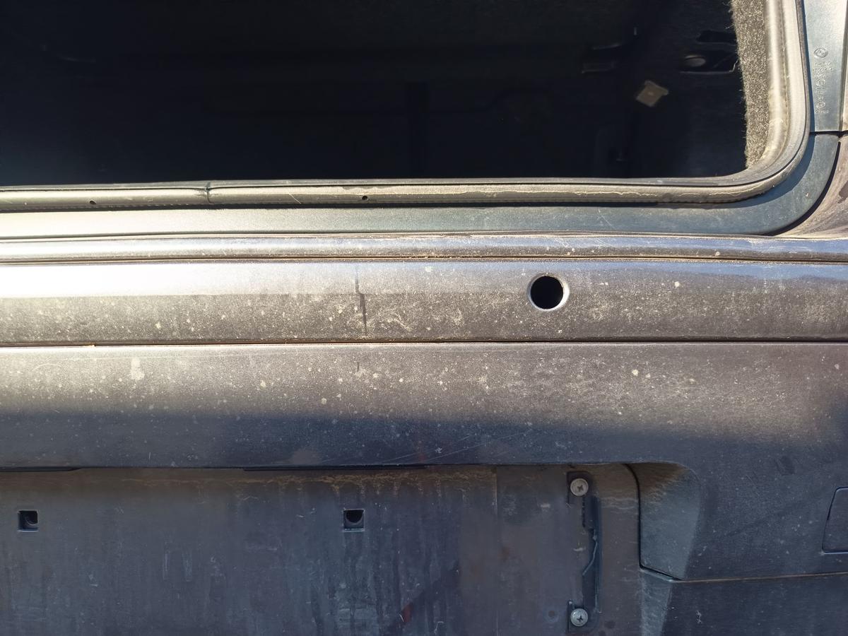 BMW E87 original Sto&szlig;stange F&auml;nger hinten Heck A22 Sparkling graphite Bj 2005