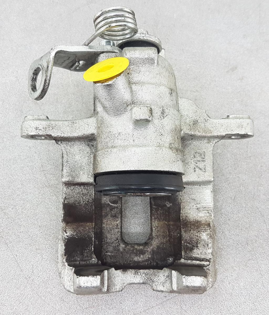 Opel Vivaro Bremssattel hinten links Bj2007 2,0CDTI 84kw M9R780