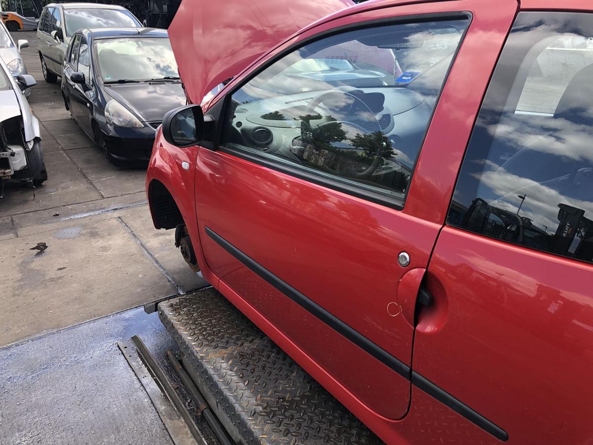 Renault Twingo II original Tür links Fahrer OV727 Spanischrot Bj2010