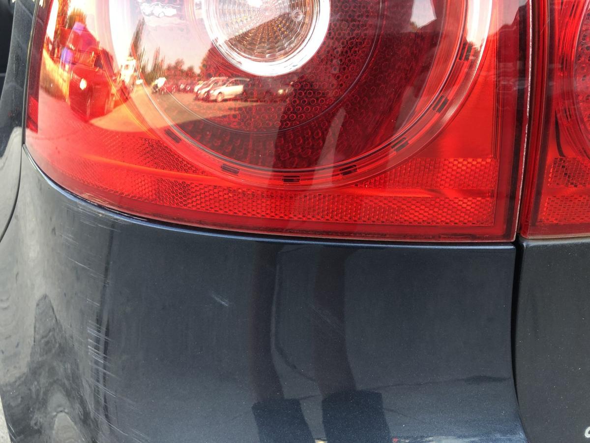 VW Golf 5 V 1K R&uuml;ckleuchte links au&szlig;en R&uuml;cklicht Heckleuchte f&uuml;r 3 und 5 t&uuml;rer