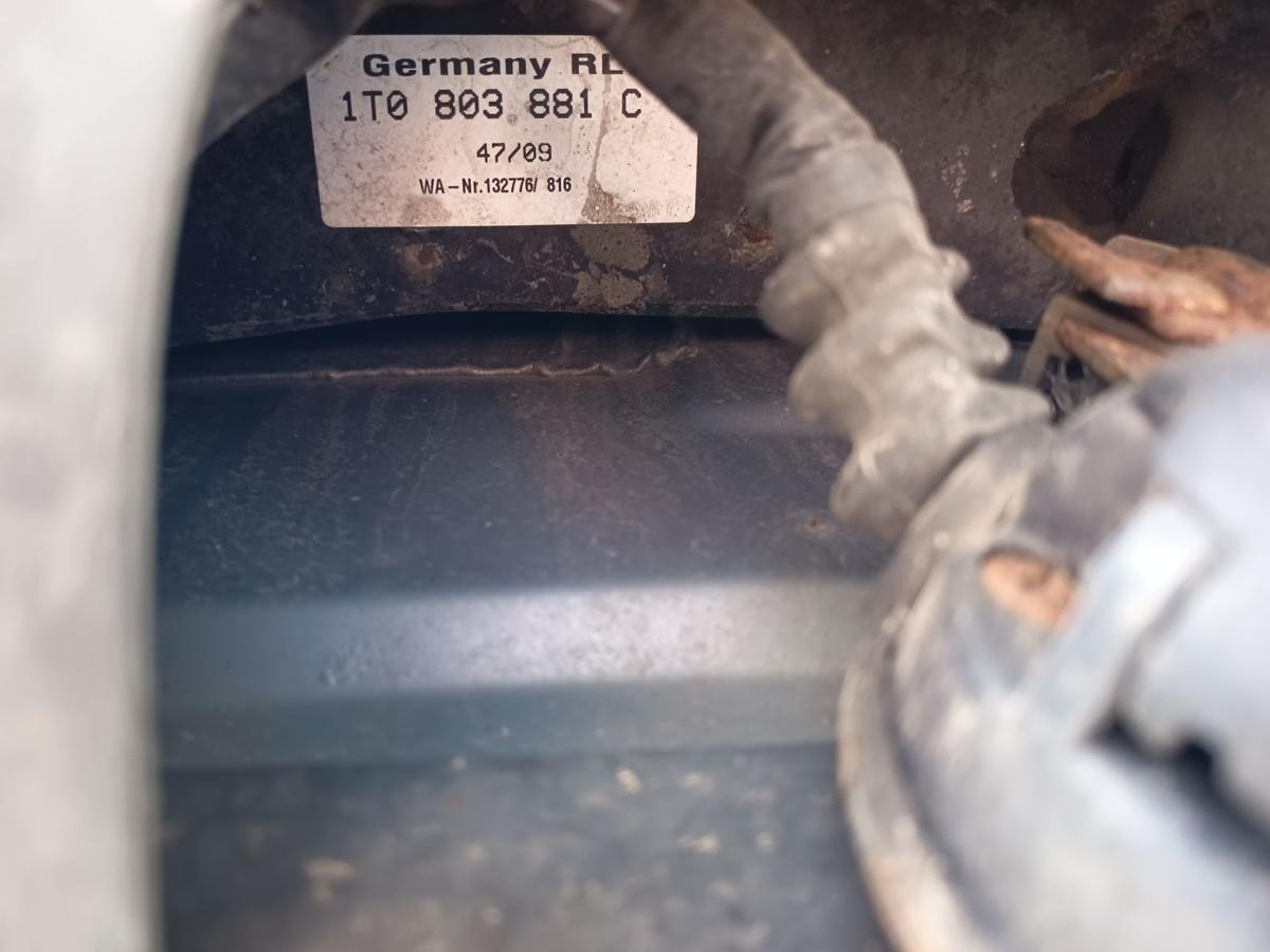 VW Touran 1T GP Anh&auml;ngezugvorrichtung Kupplung starr 1T0803881C Bj 2010