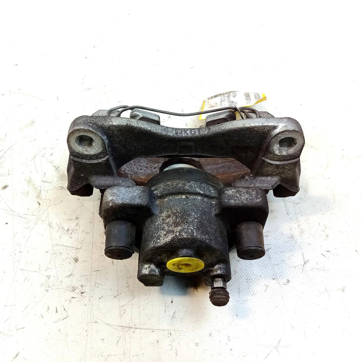 Toyota Yaris 3 Hybrid XP13 original Bremssattel vorn links mit Tr&auml;ger Bj.2020