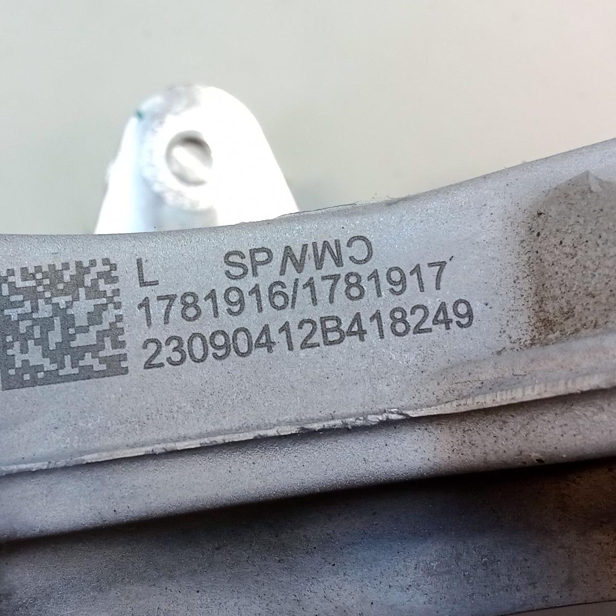 Volvo EX30 Achsschenkel Radlagergeh&auml;use Hinterachse links Bj.2024