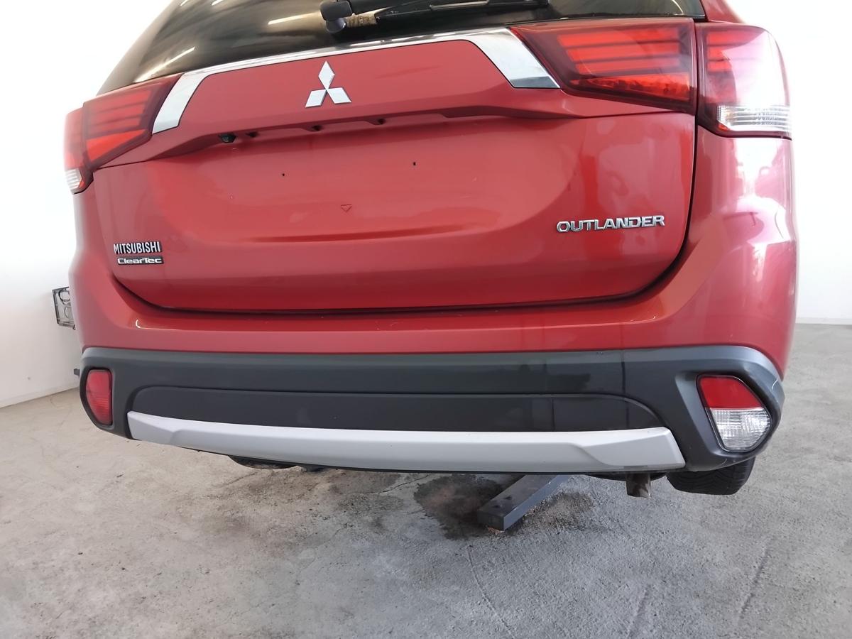 Mitsubishi Outlander 3 GF orig Sto&szlig;stange Sto&szlig;f&auml;nger hinten besch&auml;digt BJ2016