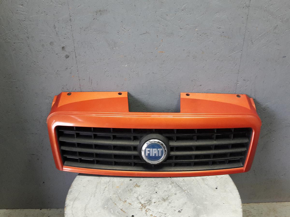 Fiat Doblo Kasten orig Kühlergrill Frontgrill LB2Z Goldorange met Bj 2007