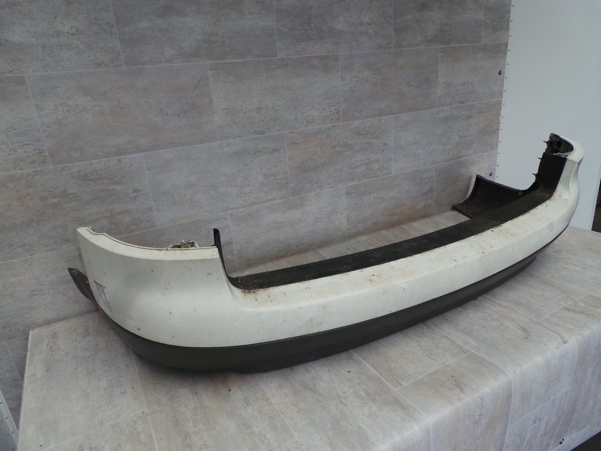 Audi A6 4B Avant Bj.97-01 Stoßstange hinten Stoßfänger LY9G Casablanca Weiss