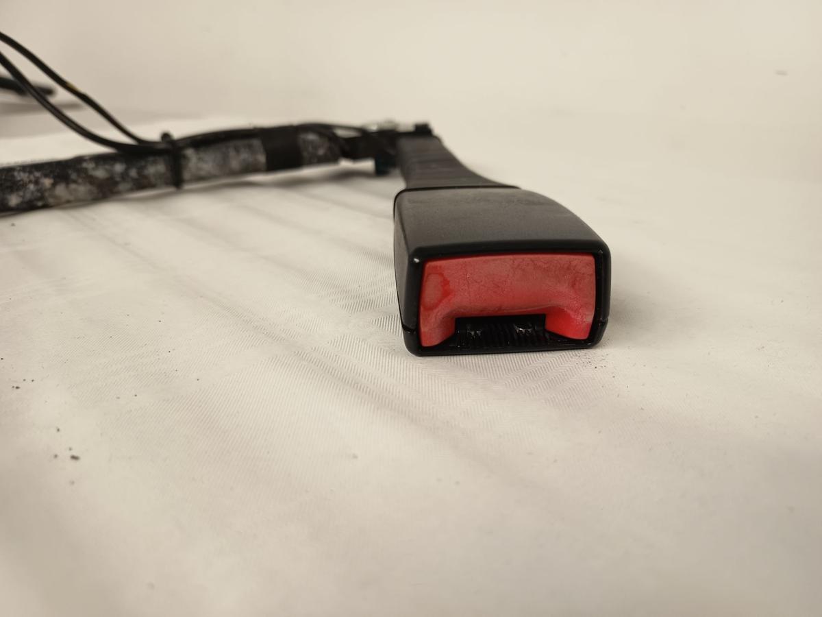 Opel Corsa D Bj 2009 original Gutschloss Gurtpeitsche vorn links Fahrer