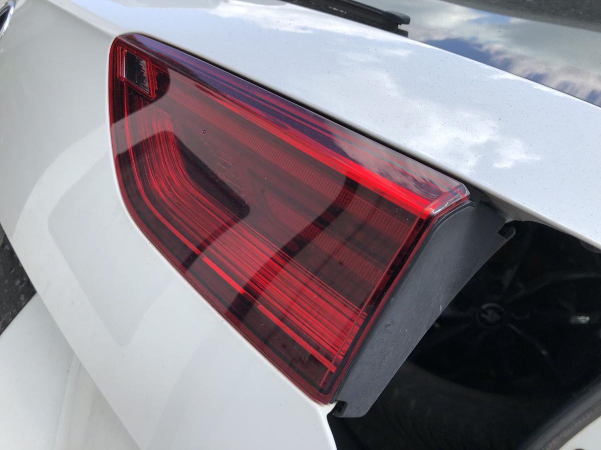 VW Golf 8 VIII CD Variant Rückleuchte innen rechts Rücklicht Heckleuchte LED