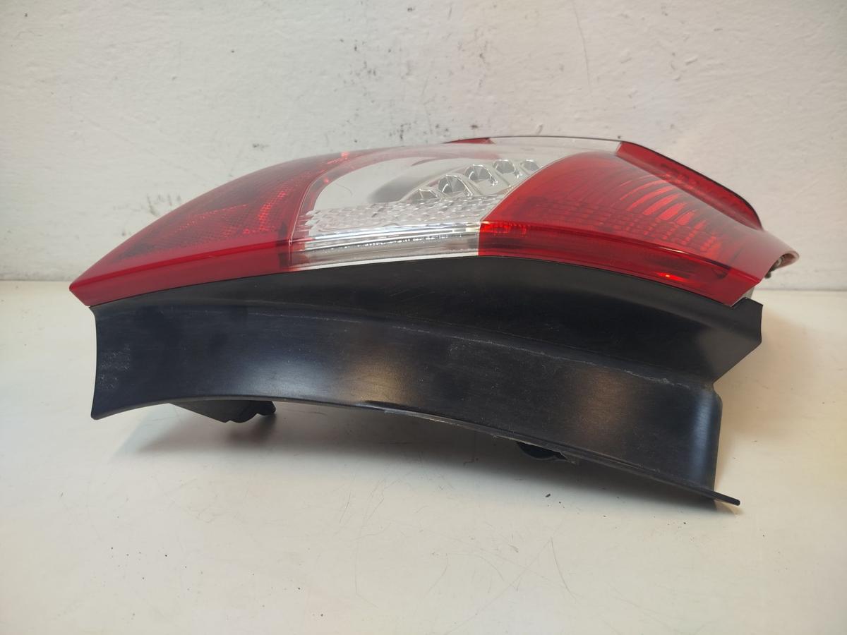 Citroen C4 II Typ N R&uuml;ckleuchte links au&szlig;en Ecke R&uuml;cklicht Heckleuchte Au&szlig;enteil