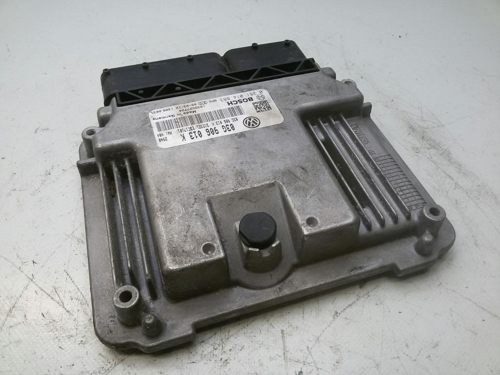 Seat Ibiza 6J Steuergerät Motor 03G906013K 0281014883 BOSCH BJ2009