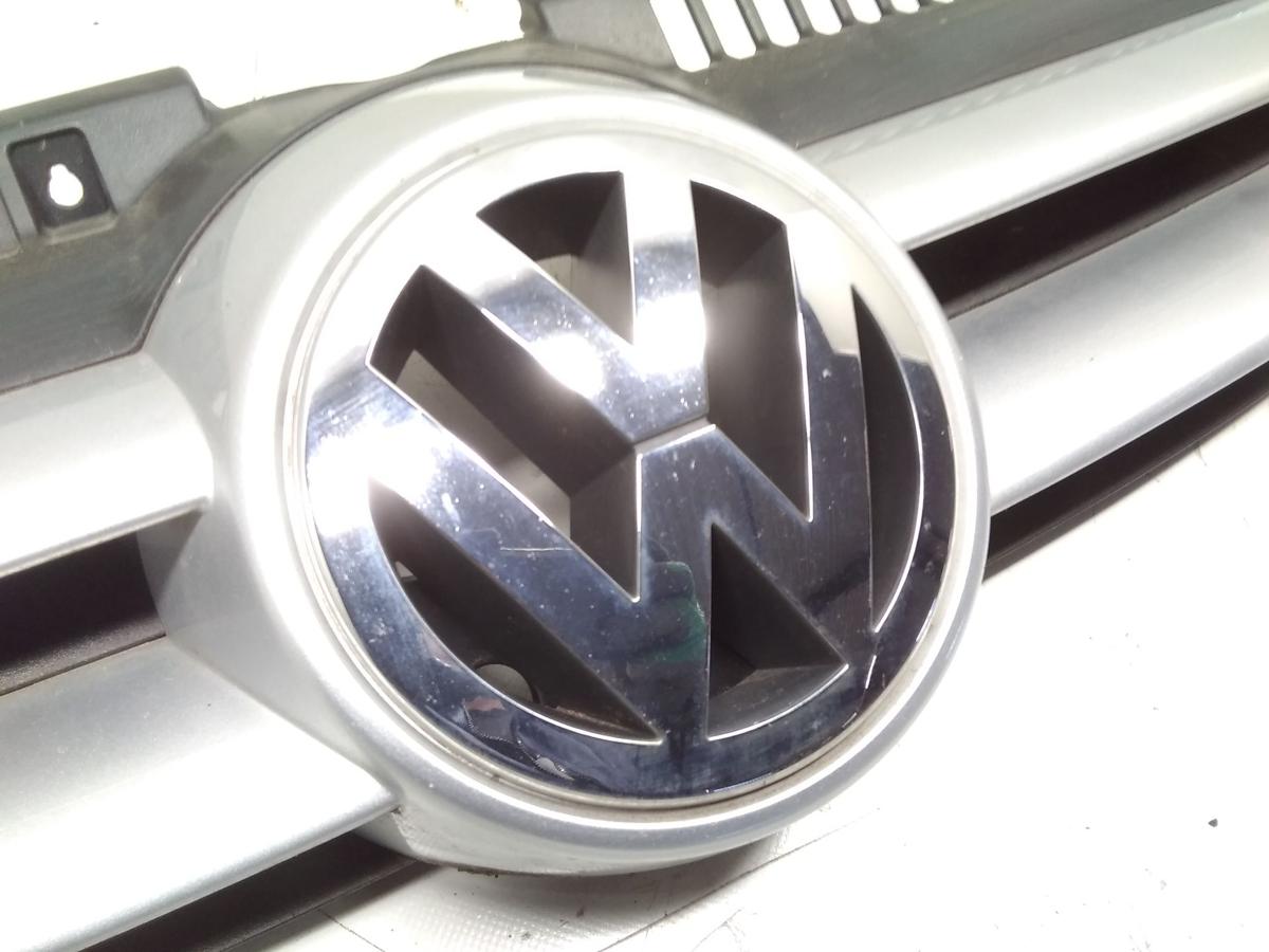 VW Golf Plus 5M original Kühlergrill reflexsilbermetallic LA7W mit Emblem BJ2005 VW Golf Plus 5M original Kühlergrill reflexsilbermetallic LA7W mit Emblem BJ2005