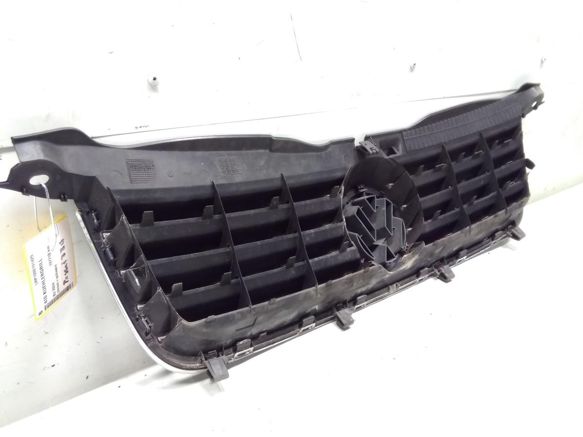 VW Passat 3BG original Kühlergrill mit Emblem BJ2004