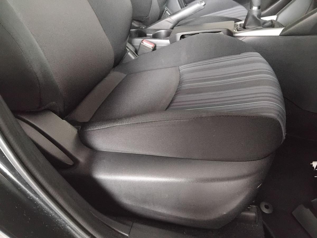 Mazda2 III DJ orig. Sitz vorn rechts Beifahrersitz 5-türig Stoff schwarz BJ2015