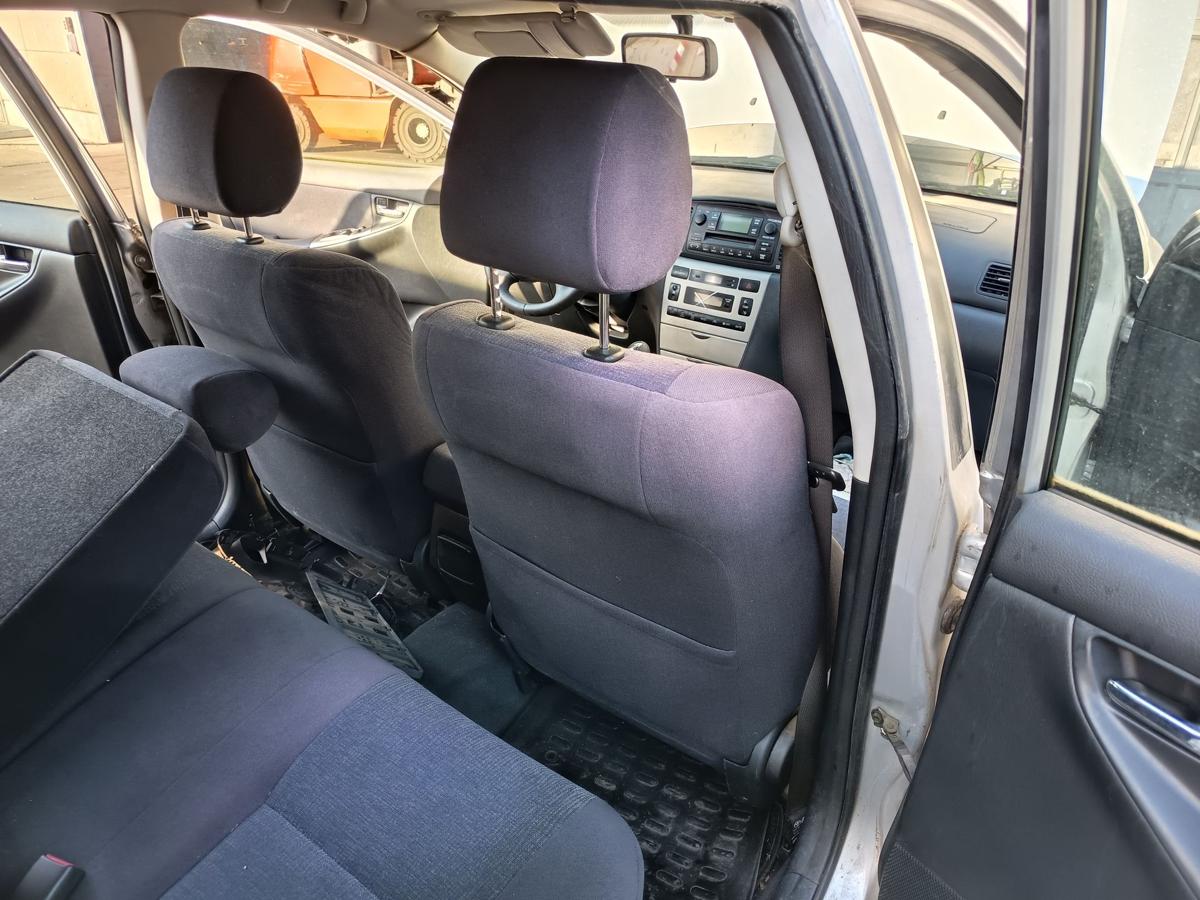 Toyota Corolla E12 original Sitz vorn rechts Beifahrer Stoff anthrazit Bj 2003