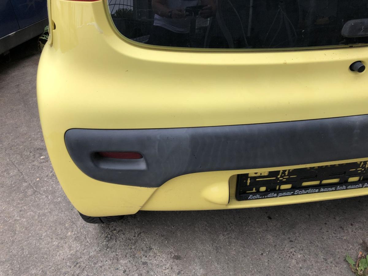 Peugeot 107 Typ P Sto&szlig;f&auml;nger hinten Hecksch&uuml;rze Sto&szlig;stange KBL Citrus Gelb
