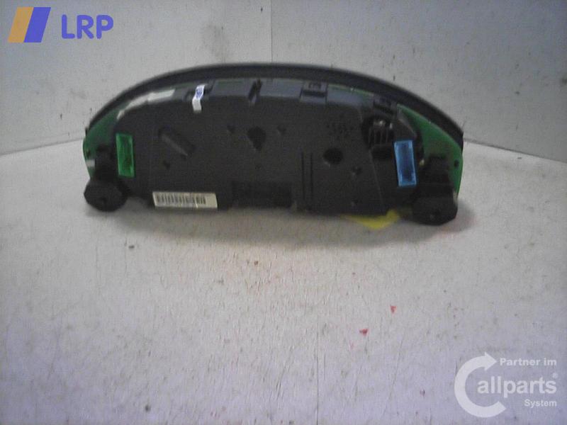 Audi A6 Tacho Kombiinstrument VDO 110008806002, 2.4 121kw