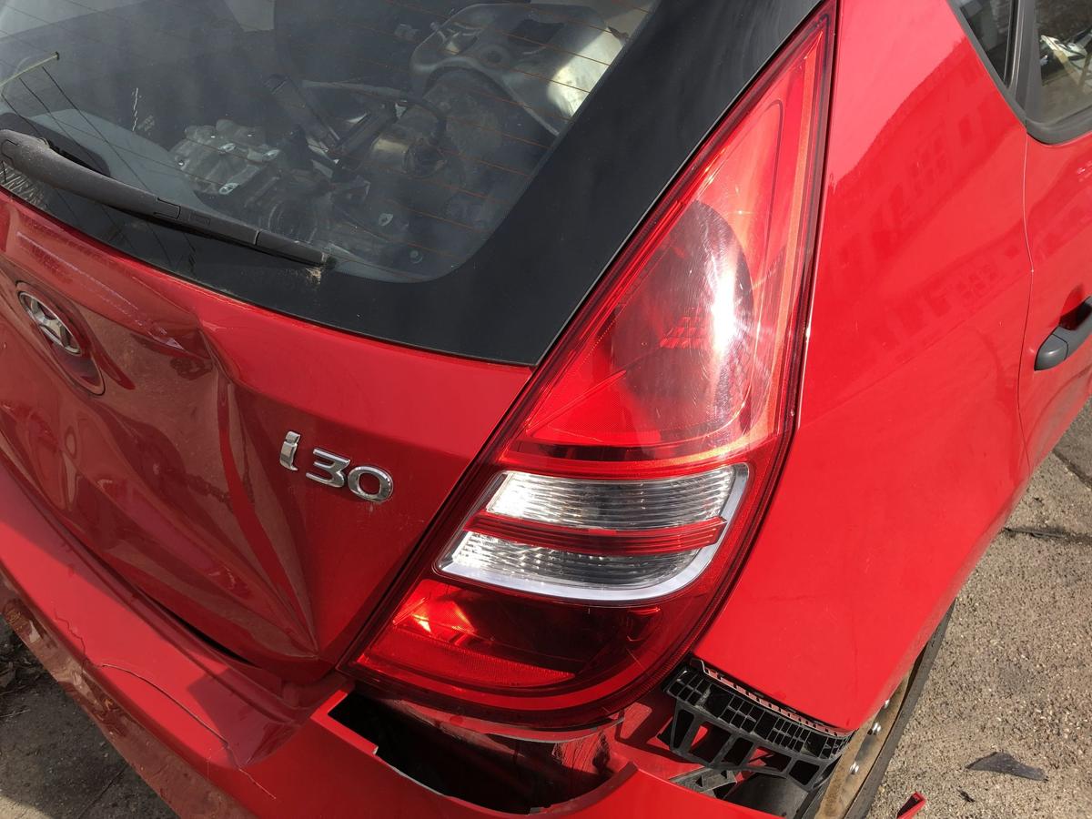 Hyundai i30 FD R&uuml;ckleuchte rechts R&uuml;cklicht Heckleuchte 5 t&uuml;rer