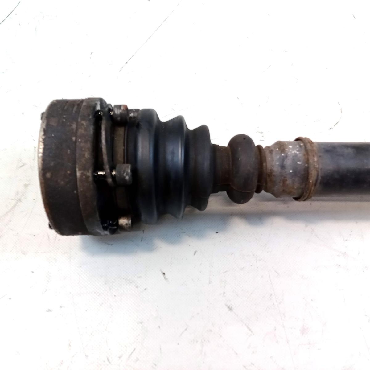 Audi A4 B5 original Antriebswelle Gelenkwelle vorn links 1.6 74kw Bj.1997