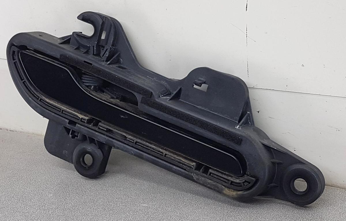 Tesla Model Y T&uuml;rgriff hinten rechts 1528115-00-D Bj22 schwarz passt auch vorn