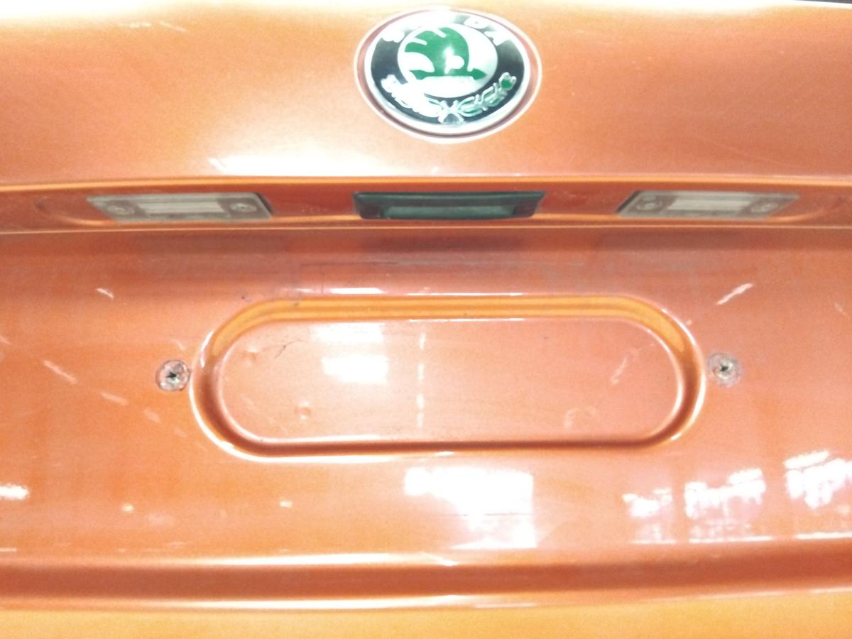 Skoda Fabia 2 5J Heckklappe 5t&uuml;rig Flie&szlig;heck mit Scheibe BJ2009 LF3H Tangerine Orange