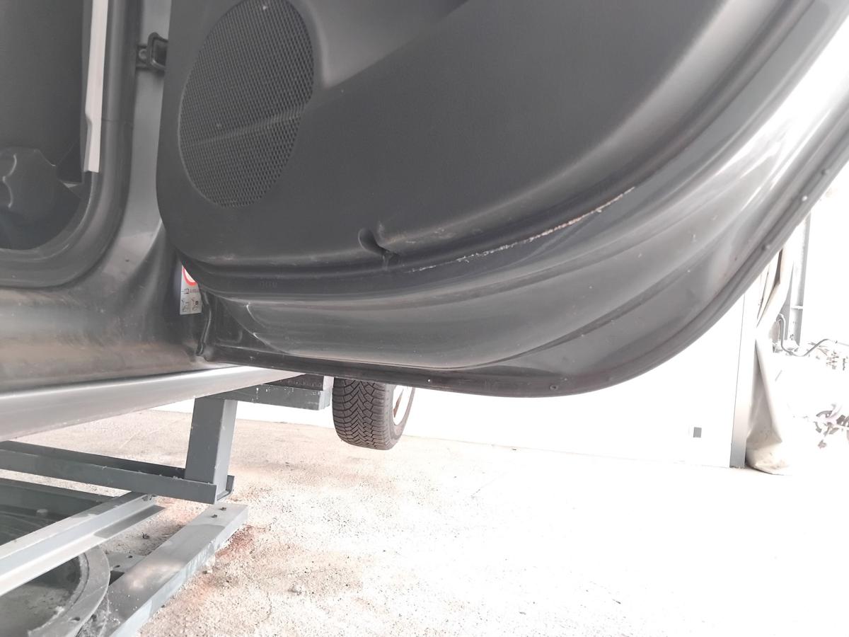 Seat Ibiza IV 6J Tür hinten rechts LX7R lavagraumetallic 5türig Fließheck BJ2012