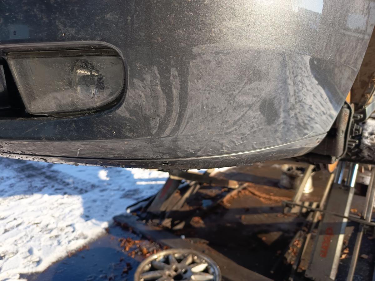 Volvo V40 original Sto&szlig;stange F&auml;nger vorn/Front Titangrau Bj 2001