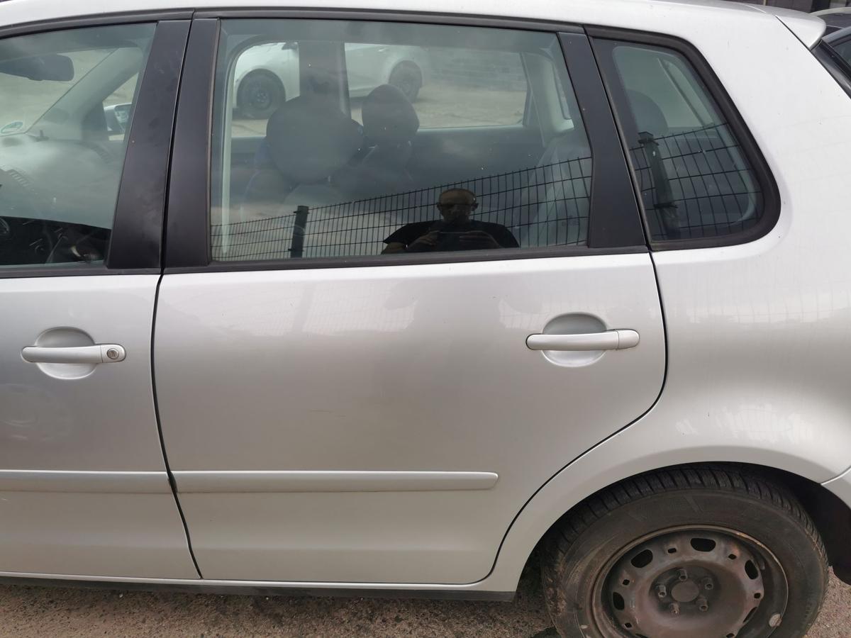 VW Polo 9N1 Tür Autotür Rohbautür Fondtür hinten links LA7W Reflexsilber met