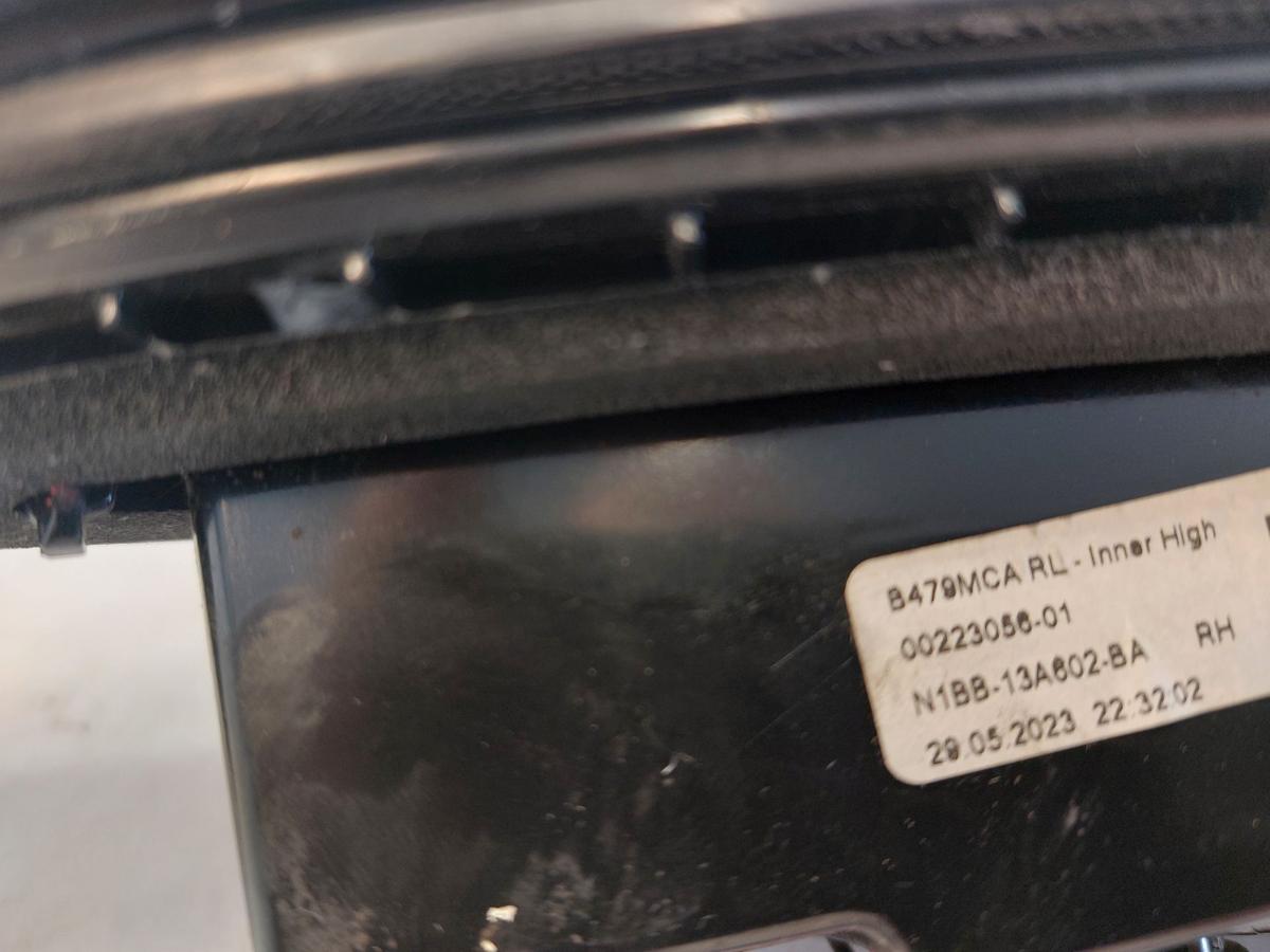 Ford Fiesta HF MK8 Rückleuchte Schlussleuchte Rücklicht innen rechts 5 Türer Ford Fiesta HF MK8 Rückleuchte Schlussleuchte Rücklicht innen rechts 5 Türer