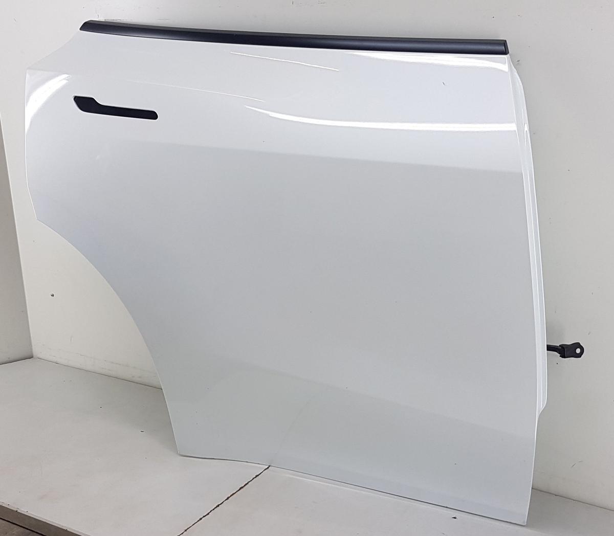 Tesla Model Y T&uuml;r hinten rechts in PPSW White Water Pearl Bj22 Rohbaut&uuml;r